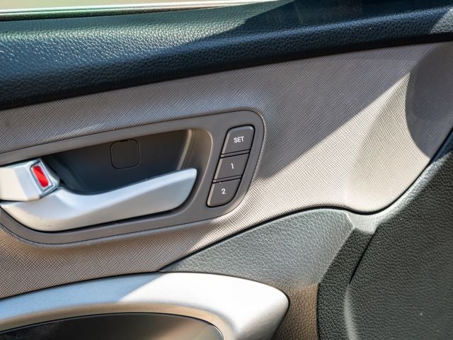 2017 Hyundai Santa Fe Limited Ultimate