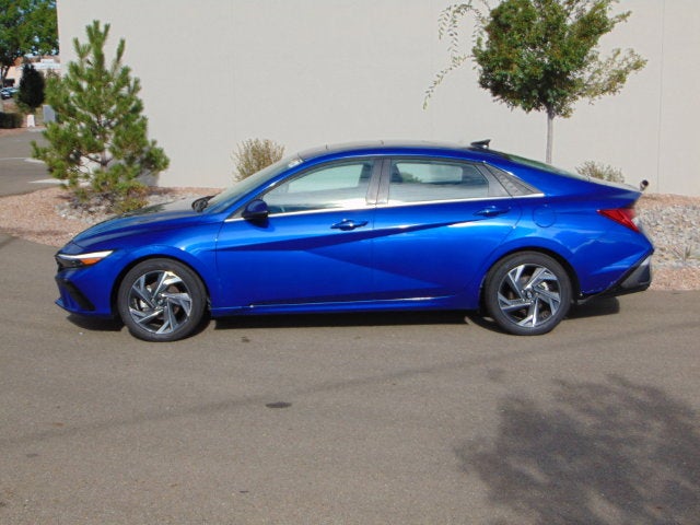 2025 Hyundai Elantra Limited